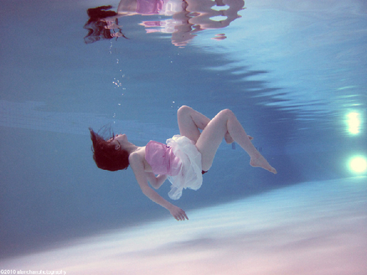 Оригинальные фото: Девушка в воде2