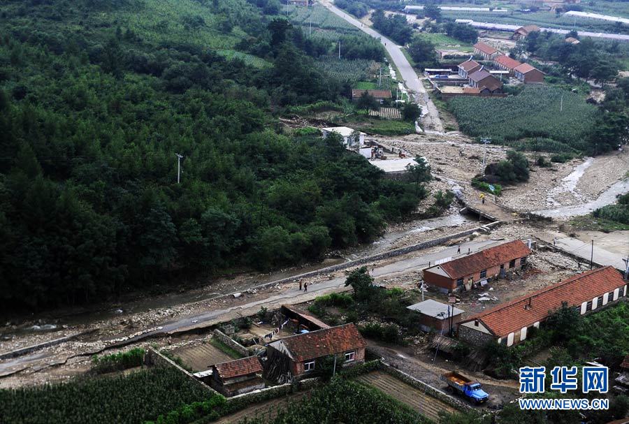 Фотографии после наводнения в городе Даньдун провинции Ляонин, сделанные с высоты птичьего полета 