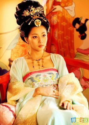 Китайские и зарубежные актрисы в роли императрицы Янюйхуань 3