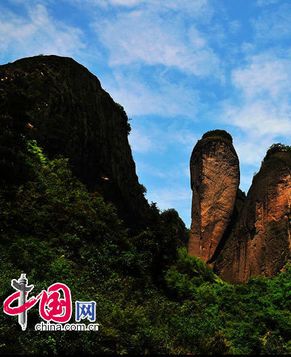 Гора Ланшань в провинции Хунань – природное мировое наследие рельефа Данься