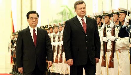 Председатель КНР и президент Украины пришли к согласию поднять на новый уровень китайско-украинские двусторонние отношения