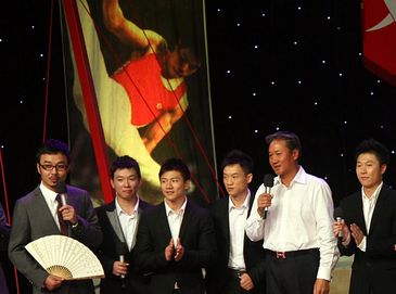 Известный гимнаст Ли Сяопэн попрощался со своей спортивной карьерой