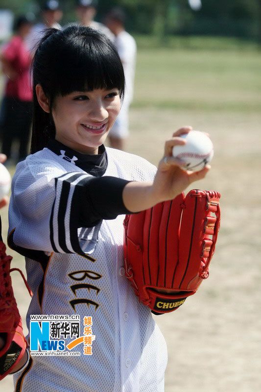 Хуан И играет в бейсбол 5