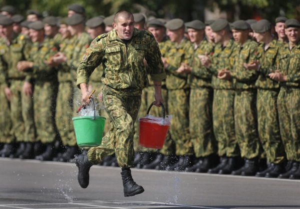 Замечательные снимки тренировки членов Спецназа Белоруссии