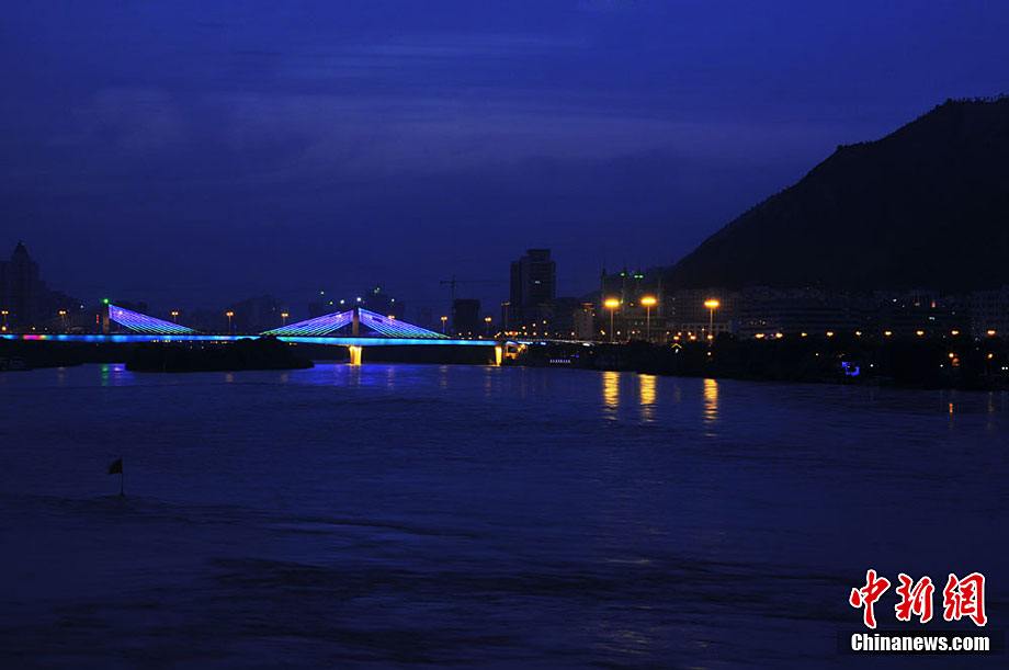 Город Ланьчжоу – единственный административный центр провинции в Китае, где протекает река Хуанхэ