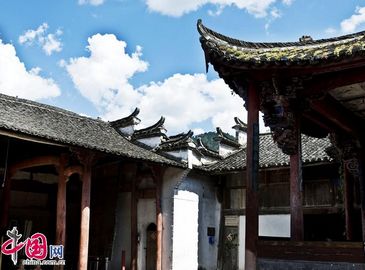 Древняя деревня Юйюань провинции Чжэцзян была основана согласно Зодиаку