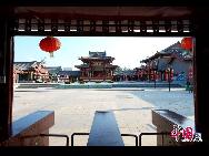 Тематический императорский парк «Датан Фужунъюань» находится в районе Цюйцзянсиньцюй города Сиань. 