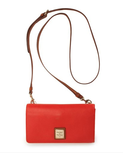 Красные сумки классического стиля – прекрасные украшения для модниц 4