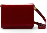 Красные сумки классического стиля – прекрасные украшения для модниц 8