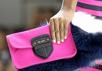 Последняя коллекция женских сумок от «Prada» весенне-летнего сезона 2011 г. 14
