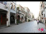 Старая улица Чжухайлу города Бэйхай Гуанси-Чжуанского автономного района имеет столетнюю историю. Она была построена в 1883 году. Все здания на улице представляют смесь китайского стиля с европейским.