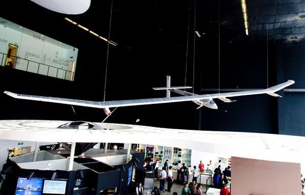 В Павильоне ЕС на ЭКСПО-2010 был показан макет первого в мире самолета на солнечной энергии «Solar Impulse» 