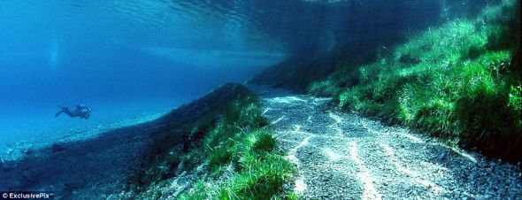 В Австрии нагорное озеро превратилось в подводный парк