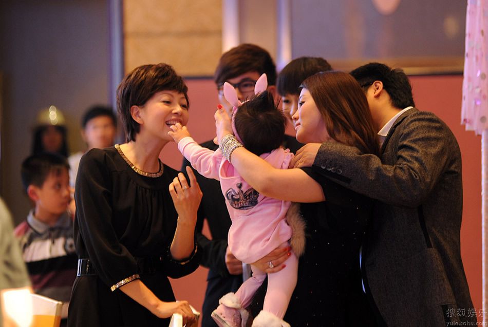 Ли Сян отпраздновала день рождения своей дочки 2