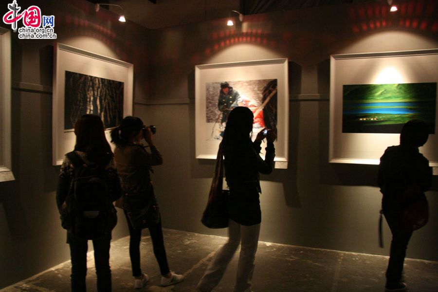 16-я Синьцзянская фотовыставка в г. Урумчи 