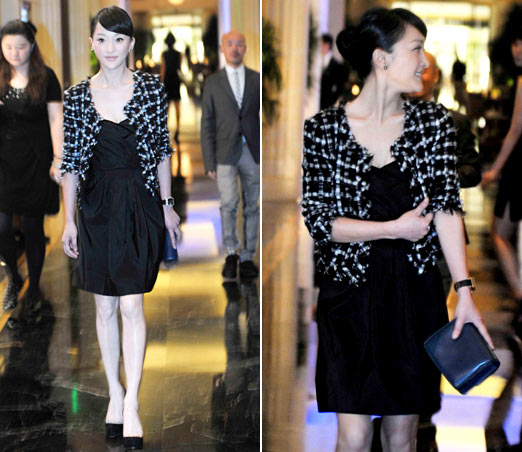 Модная Чжоу Сюнь демонстрирует разные стили одной и той же куртки2