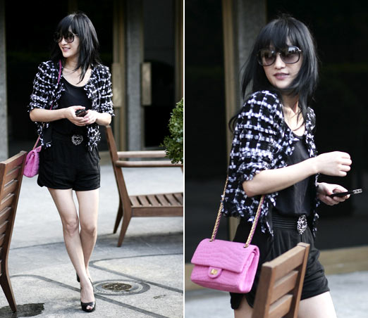 Модная Чжоу Сюнь демонстрирует разные стили одной и той же куртки4