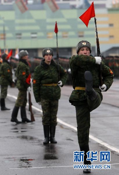 В Москве состоялась репетиция в честь 69-й годовщины военного парада на Красной площади