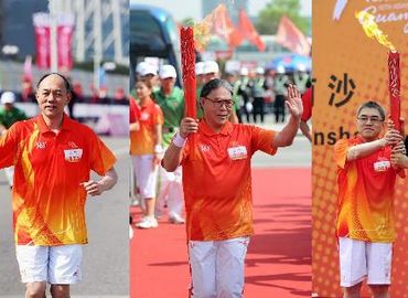 Три брата семьи Хо участвовали в передаче факела Азиатских игр в Гуанчжоу