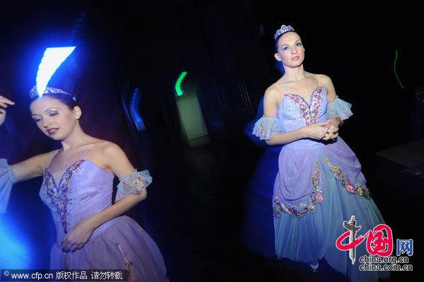 Российская артистка ледового балета в Китае