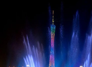 Большой музыкальный фонтан в Гуанчжоу украшает Азиатские игры