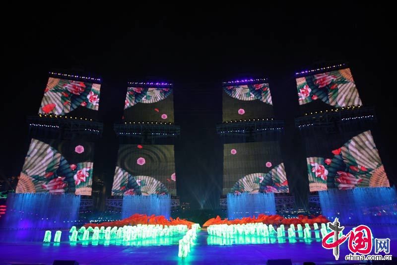 Художественное выступление в рамках церемонии открытия Азиатских игр в Гуанчжоу – 'Установка паруса'1