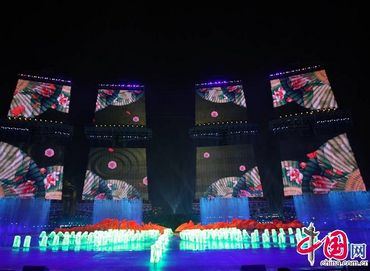 Художественное выступление в рамках церемонии открытия Азиатских игр в Гуанчжоу – 'Установка паруса'