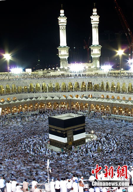 Более 2 млн мусульман из разных стан мира собрались в Мекке на хадж