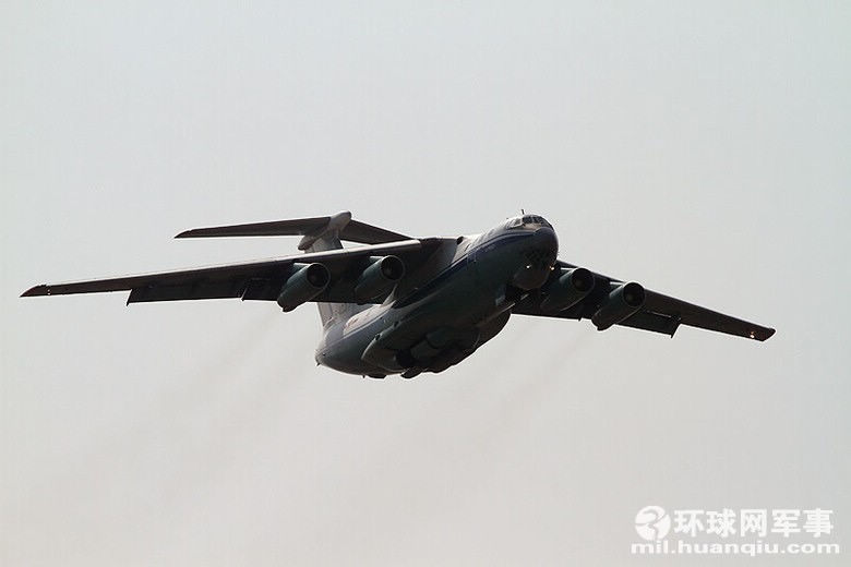 Транспортные самолеты китайских войск «Ир-76» появились на Авиасалоне г. Чжухай