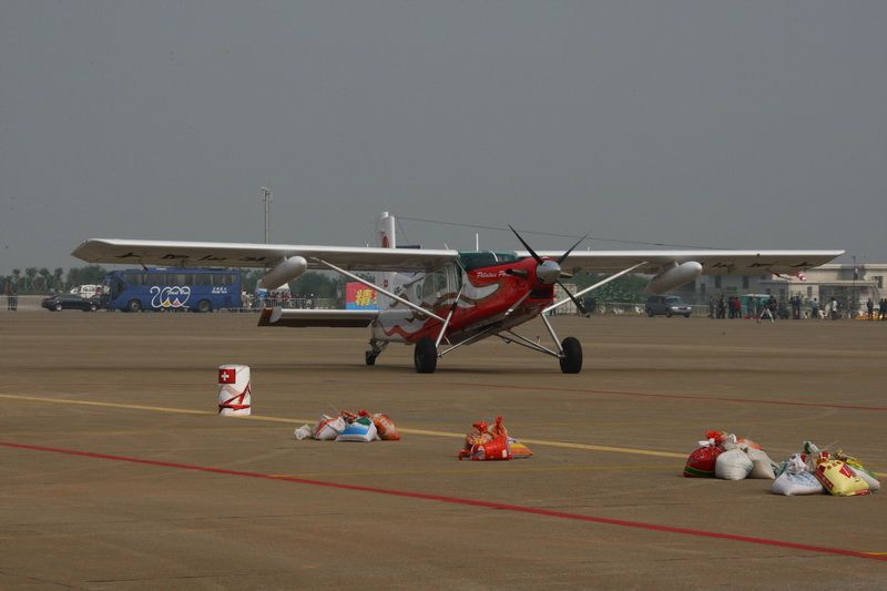 Маленькие самолеты на авиасалоне в Чжухае11