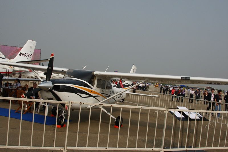Маленькие самолеты на авиасалоне в Чжухае15