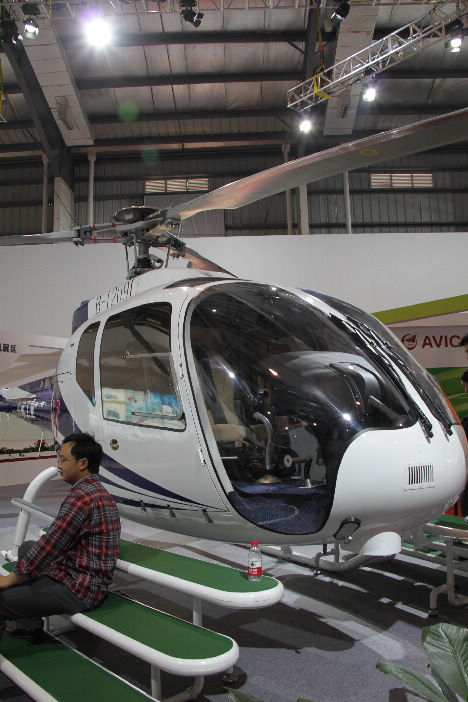 Модели вертолетов на Авиасалоне г. Чжухай