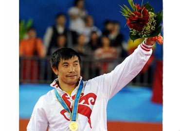 Известный киргизский спортсмен Данияр Кобонов завоевал первую золотую медаль для команды Киргизстана на 16-х Азиатских играх в Гуанчжоу