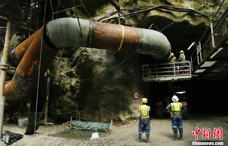 Все 29 заблокированных под землей горняков, вероятнее всего, погибли после второго взрыва на угольной шахте 'Пайк ривер' в Новой Зеландии