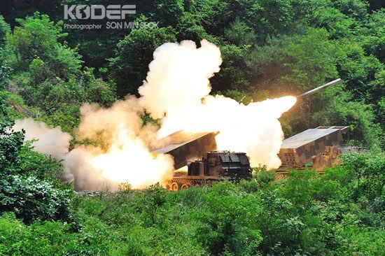 Южная Корея впервые развернула пусковые установки М270 и противовоздушные ракеты 1