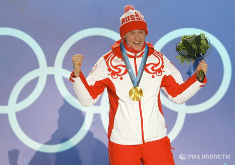 Лыжник Никита Крюков (на фото) на Олимпиаде в Ванкувере завоевал 'золото' в спринтерской гонке.