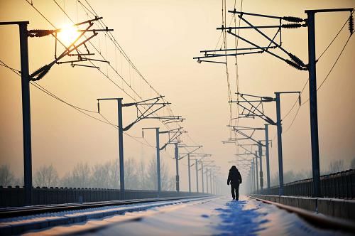 Завершились путеукладочные работы на первой в северо-восточных районах КНР скоростной железной дороге
