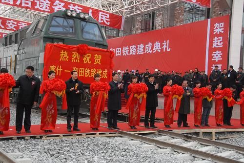 В Синьцзяне открыто железнодорожное сообщение Кашгар-Хэтянь 