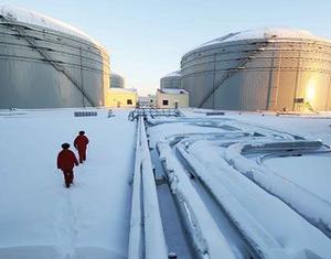 В первый день официального введения в эксплуатацию нефтепровода 'Китай-Россия' транспортировано 42 тыс тонн сырой нефти