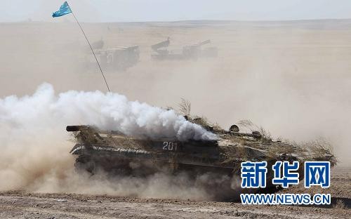 Министр Обороны КНР Лян Гуанле: Мирная обстановка не падает с небес 6