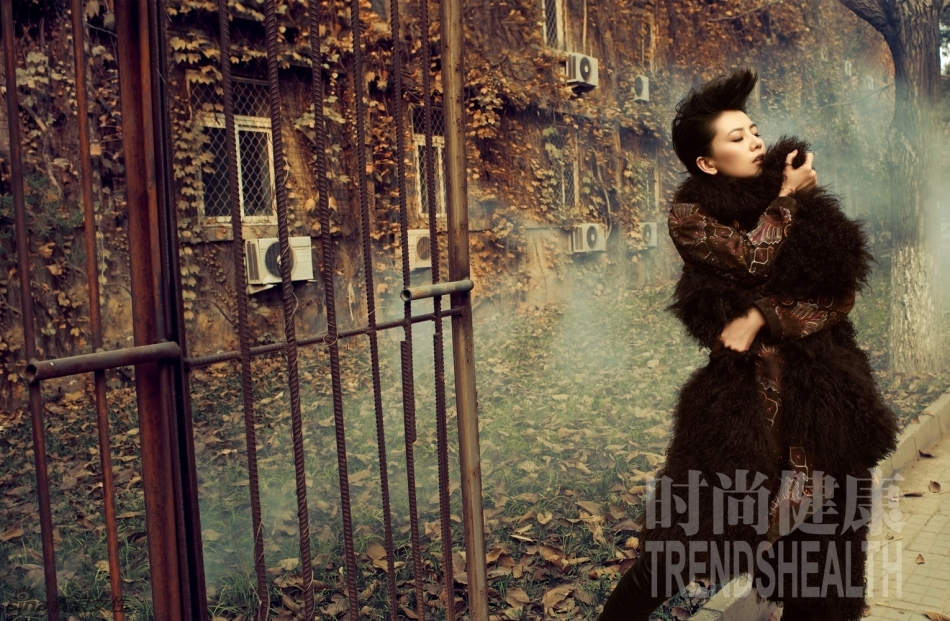 Новые фотографии очаровательной красотки Гао Юаньюань 