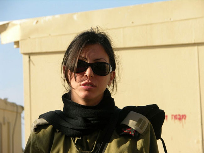 Красивые женщины-солдаты Израиля 