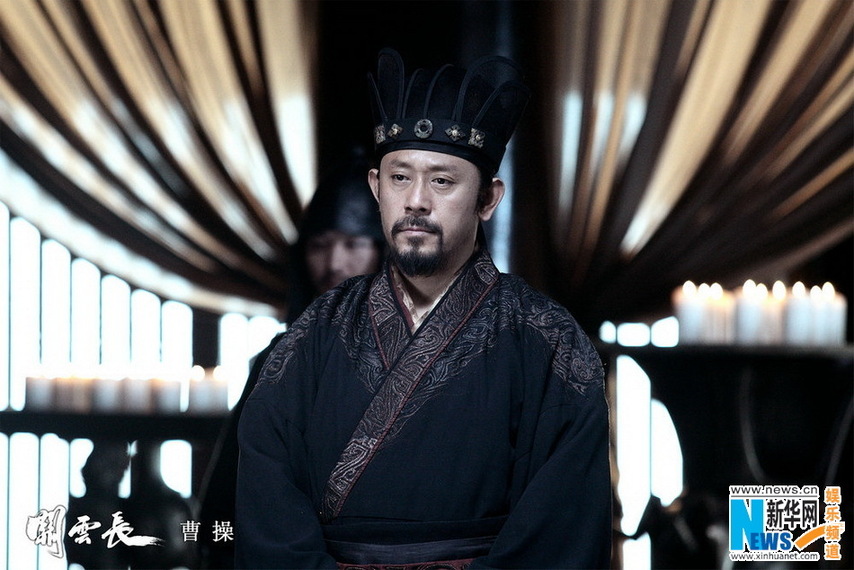 Известный китайский актер-режиссер Цзян Вэнь в роли древнего полководца Цао Цао 