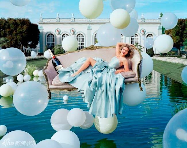Сексуальная Скарлетт Йоханссон в новой рекламе французского шампанского «Moet Chandon» 2011 года 