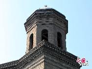 Церковь «Сюаньумэнь» находится на улице Цяньмэнь Сидацзе, номер 141. Это самая древняя католическая церковь в Пекине.