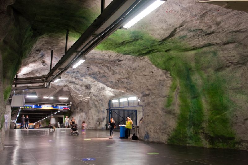 Самые интересные станции метро в мире