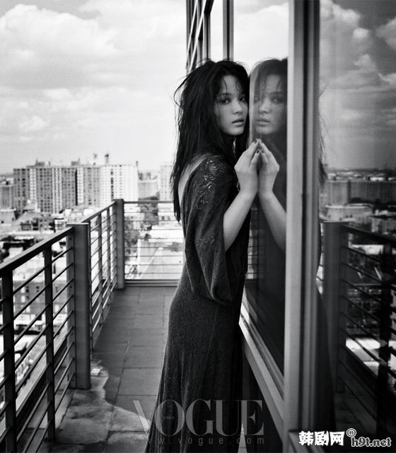 Корейская звезда Song Hye Kyo - на обложке «VOGUE»