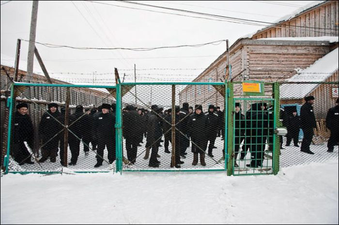 В российском исправительно-трудовом лагере