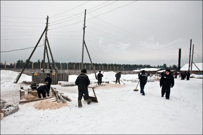 В российском исправительно-трудовом лагере