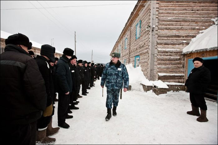 В российском исправительно-трудовом лагере